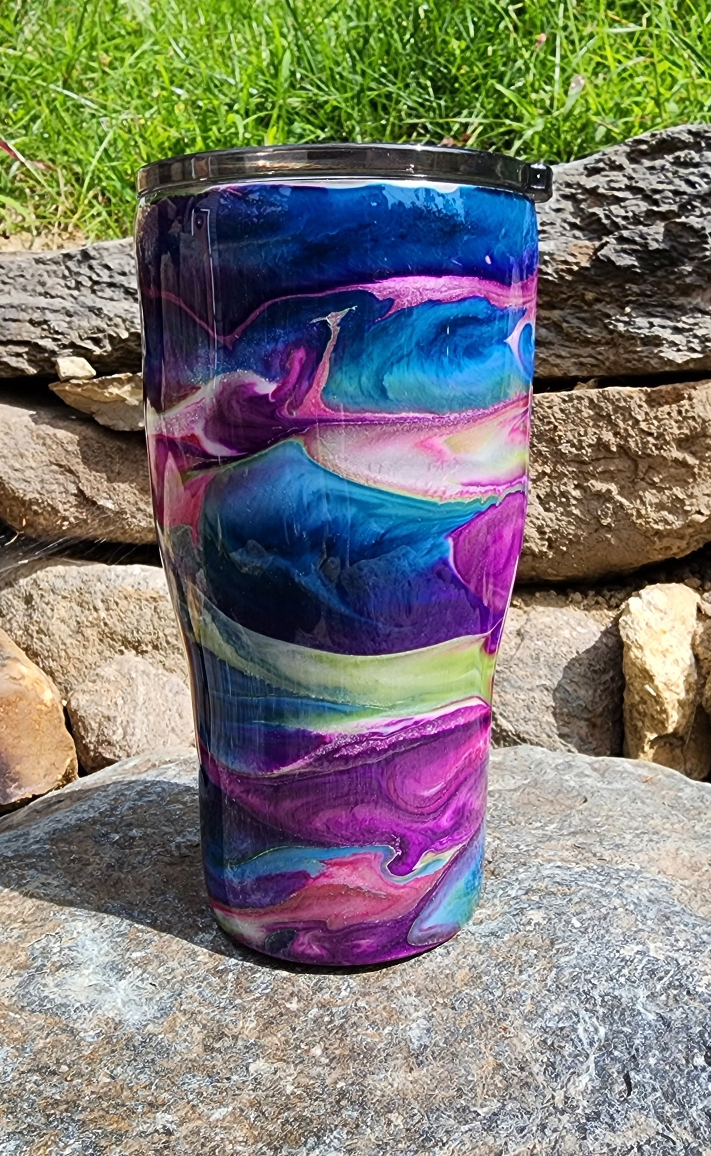 Quinn - 20 oz Modern Curve Tumbler